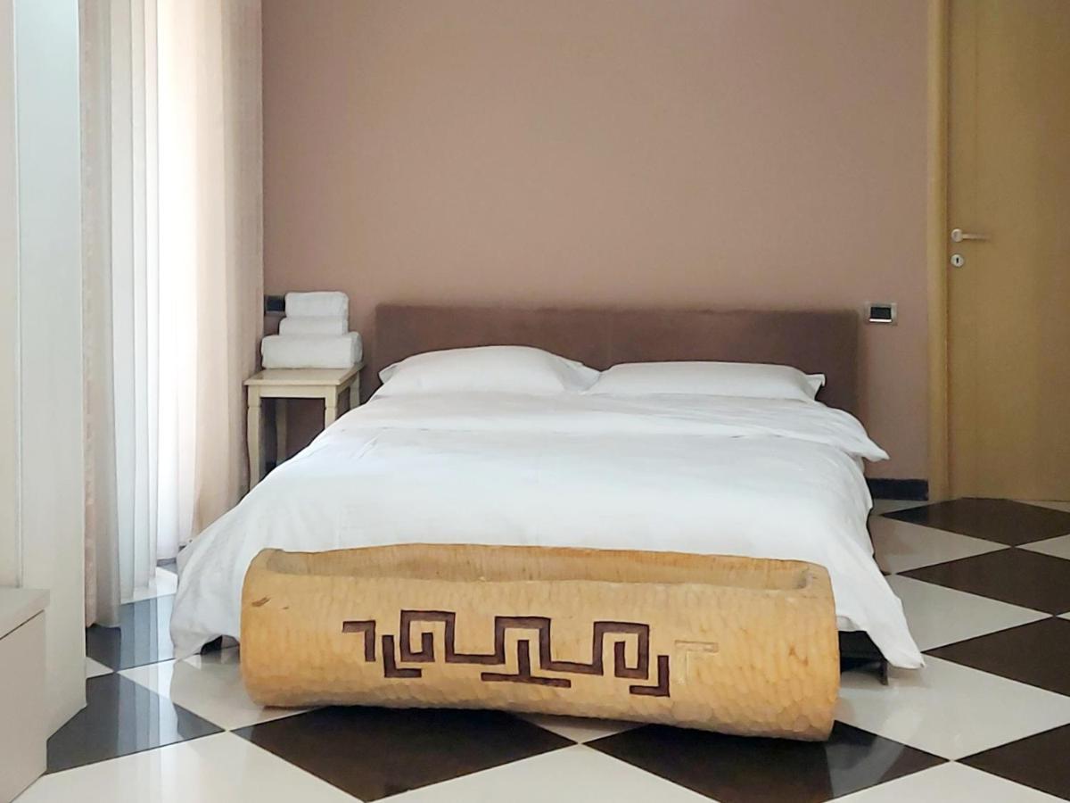 Lovely Apartment In Heart Of Tirana Esterno foto
